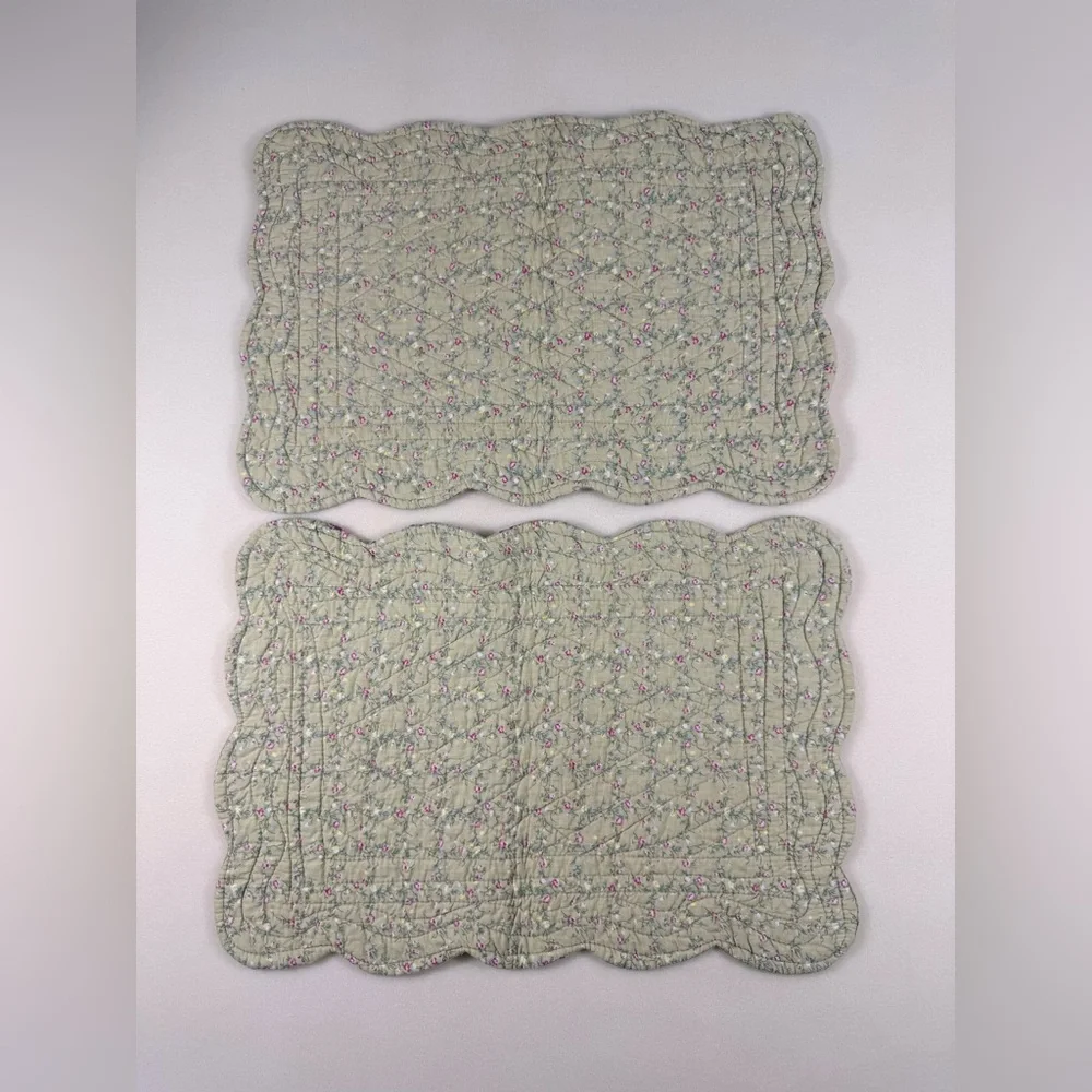 Floral Quilted Reversable Table Runner and Placemat Set in Sage Green